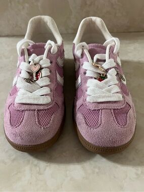 Steve Madden Kids Sneakers with Charms
